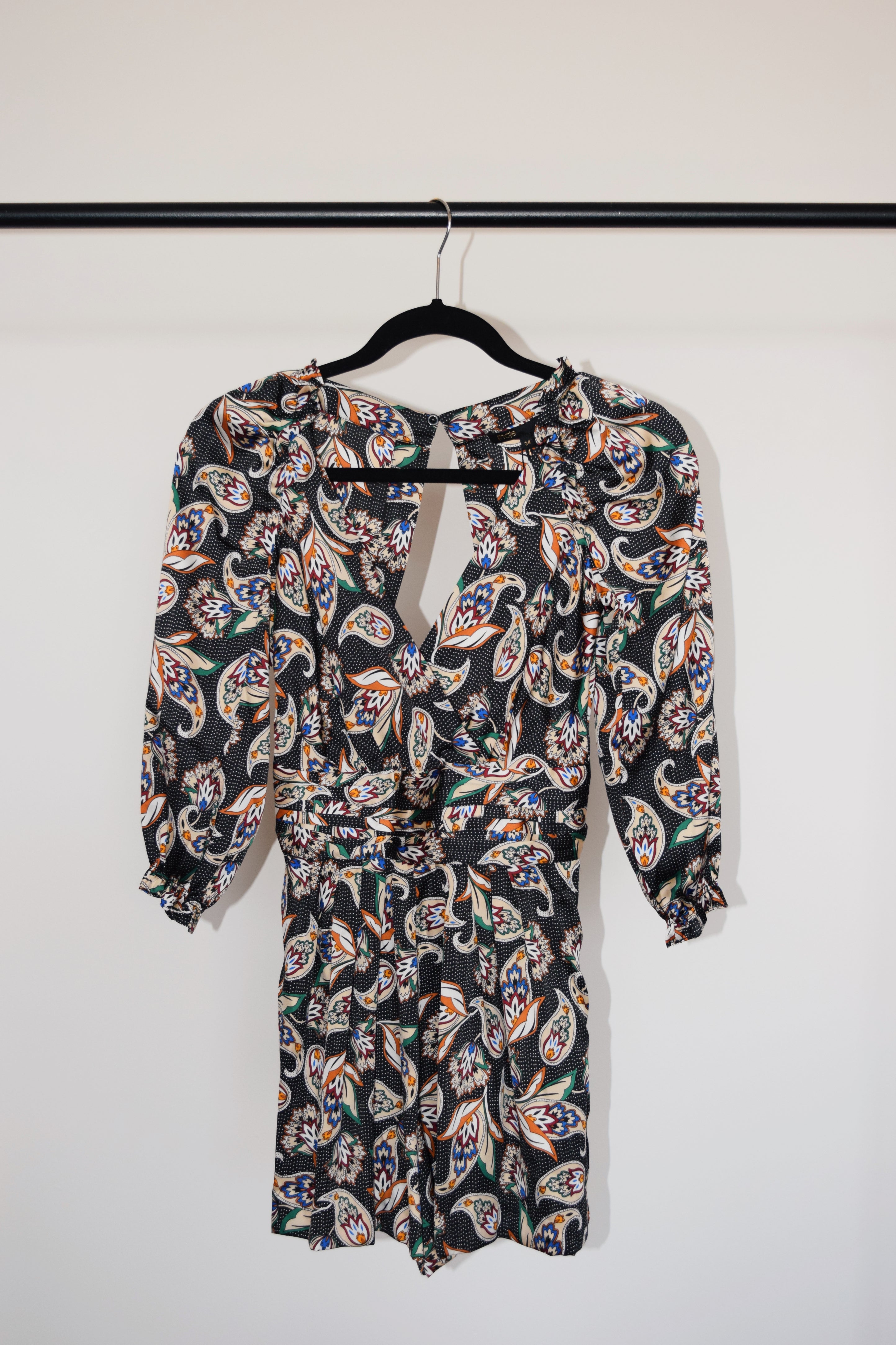 MAJE – Mono corto de satin estampado