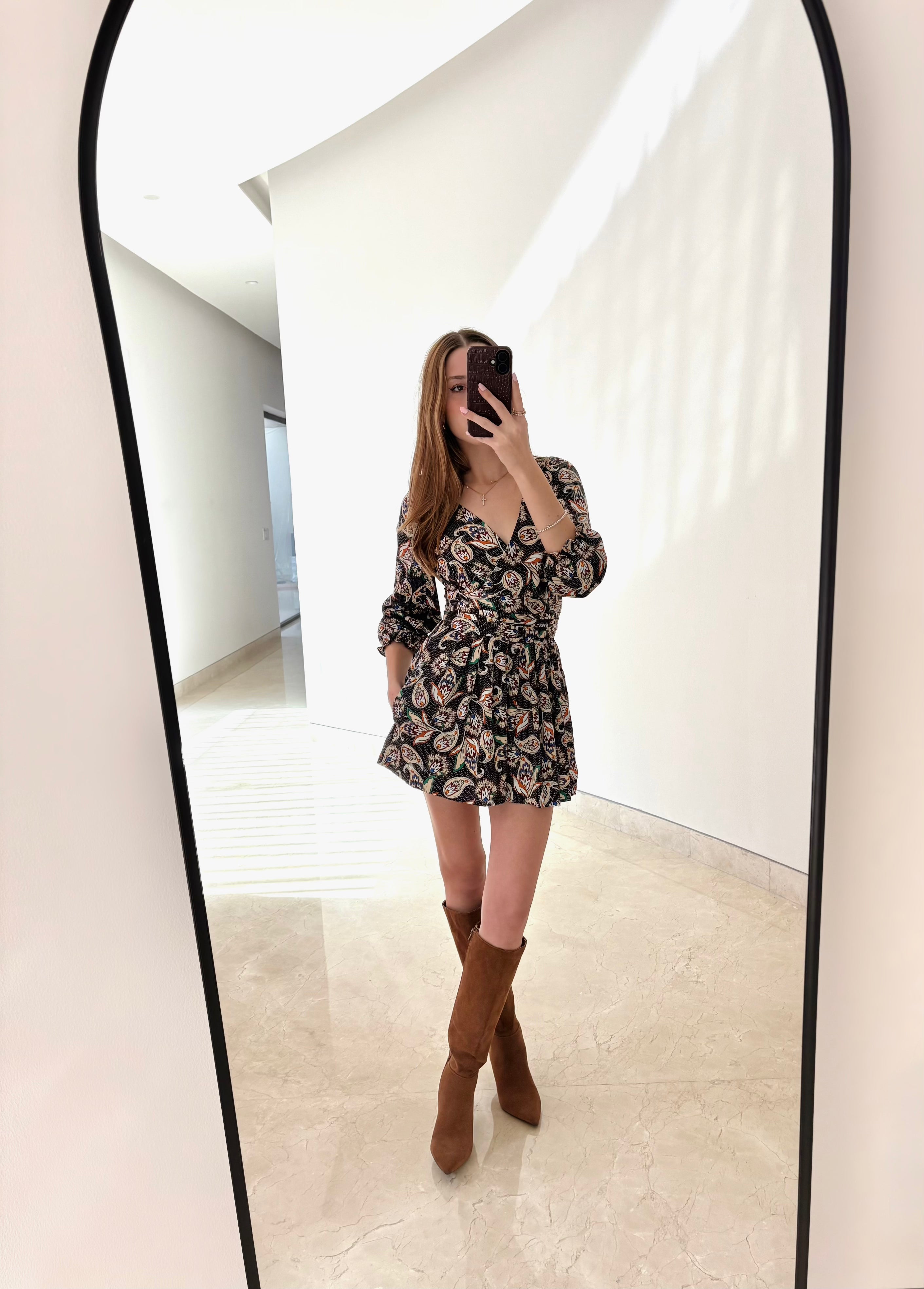 MAJE – Mono corto de satin estampado