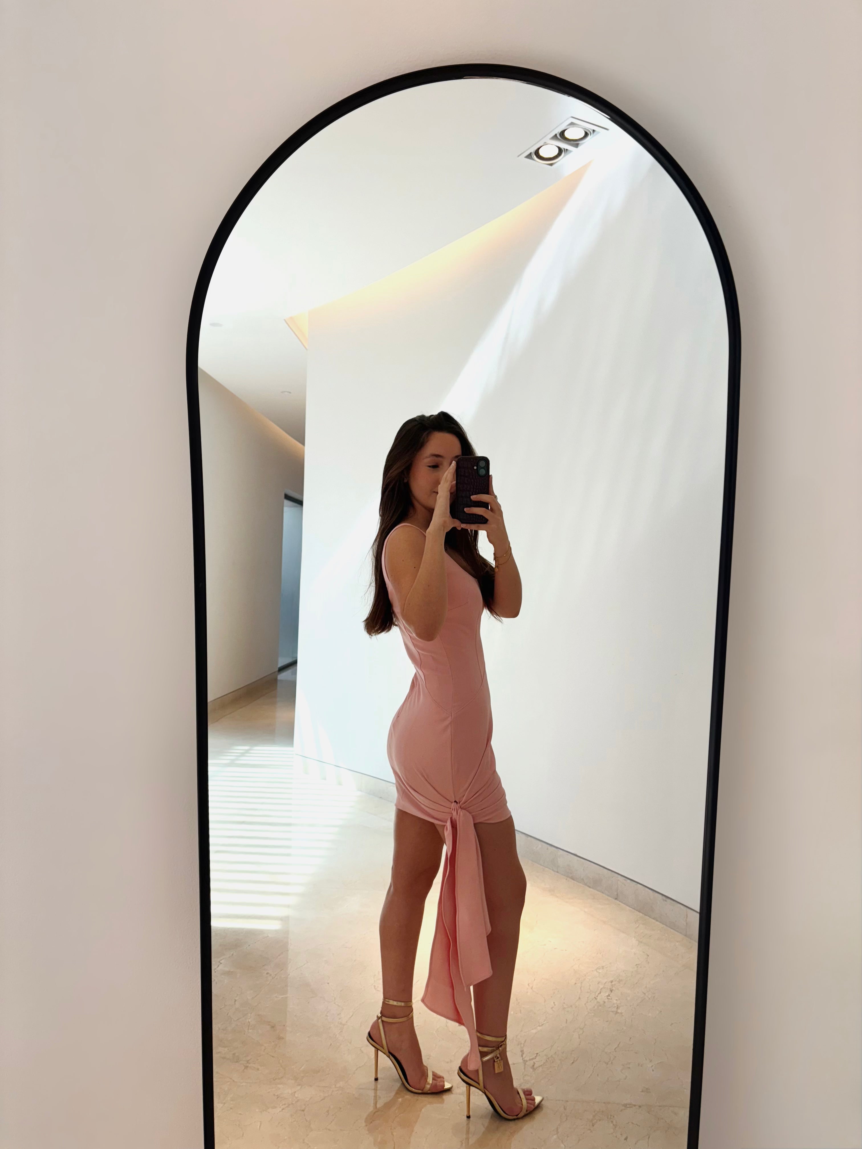 CINQ À SEPT – Vestido mini de crepé con detalle anudado